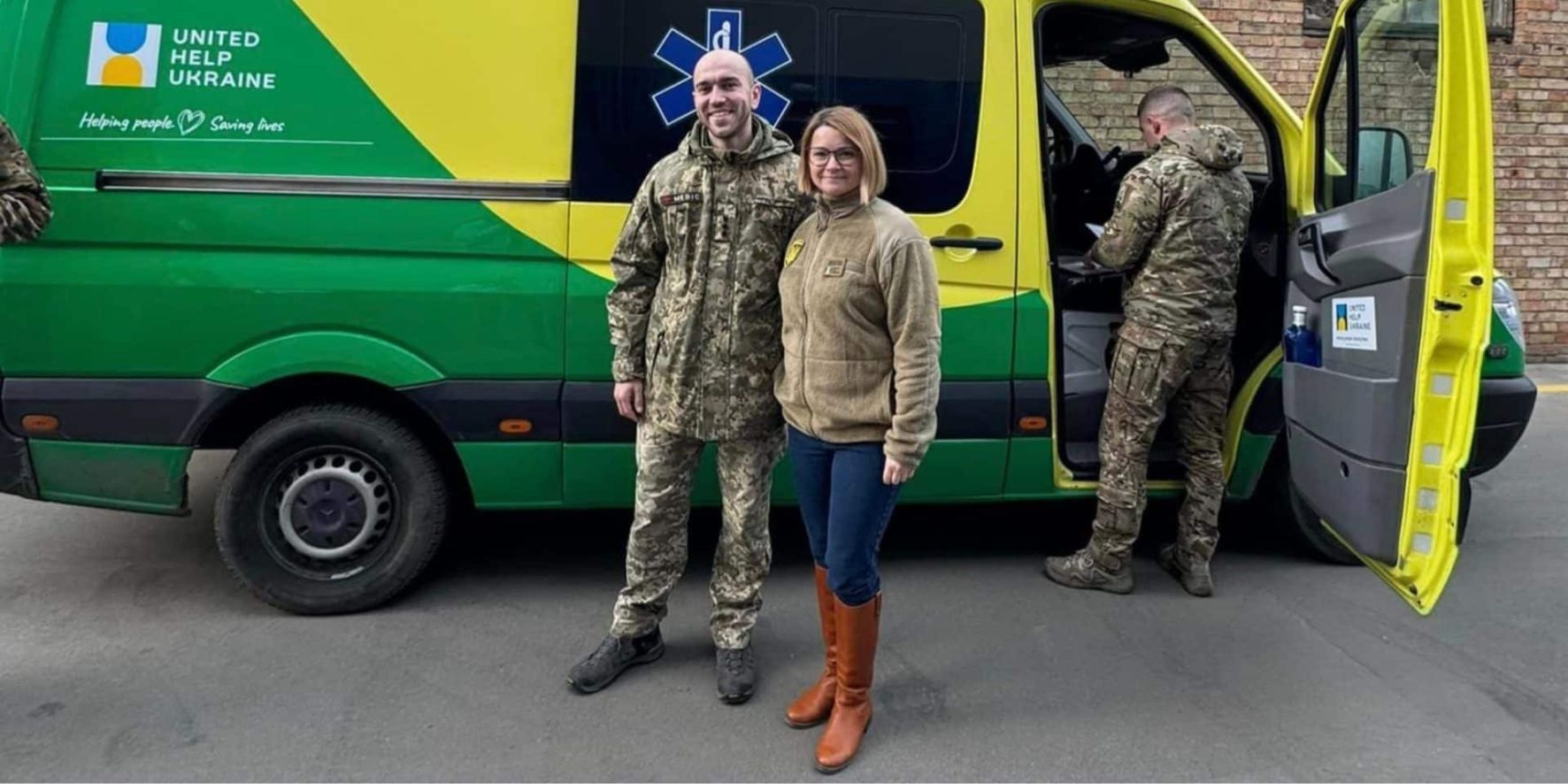 ambulance-donate-ukrainians